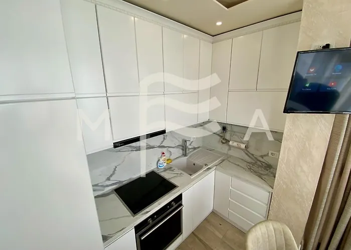 Magic View! Golem (Tirana)